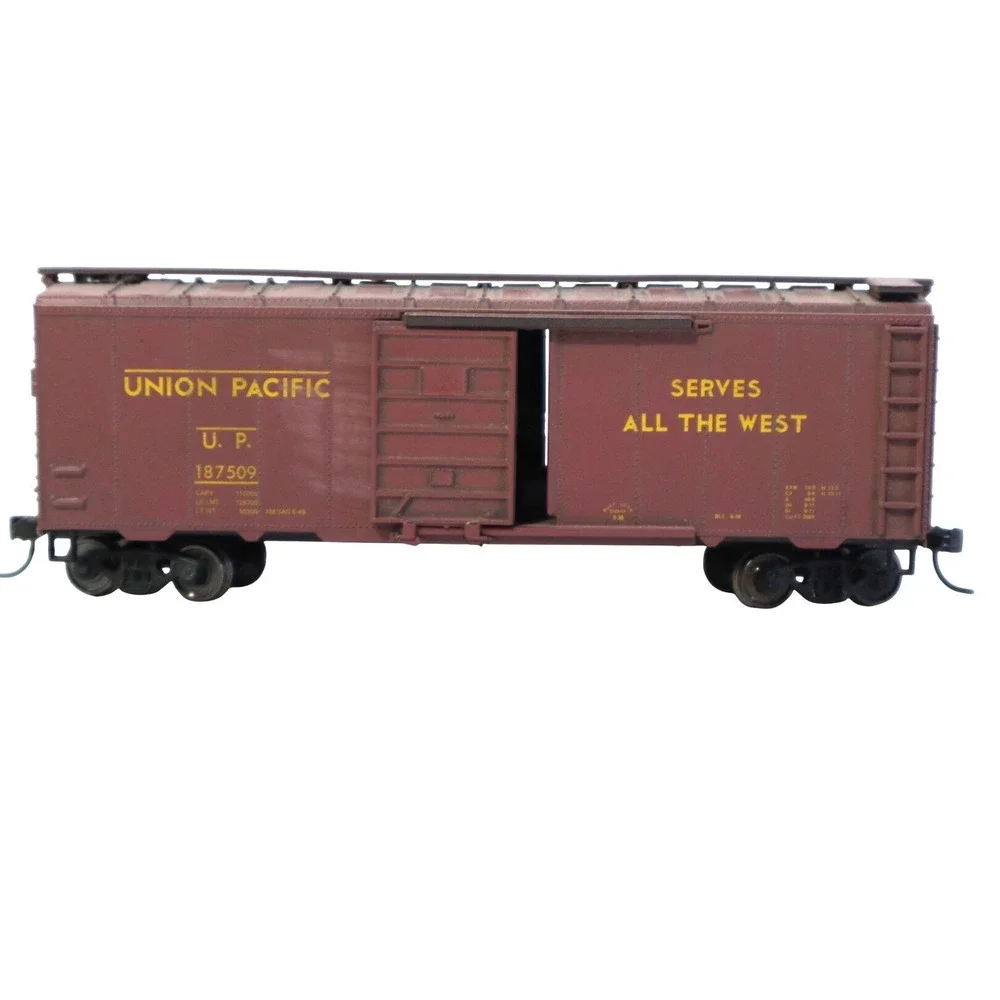 Union Pacific Road of the Streamliners Boxcar 187509 HO Scale Model Train